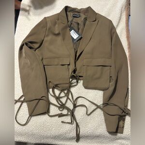 PrettyLittleThing Olive Cropped Blazer